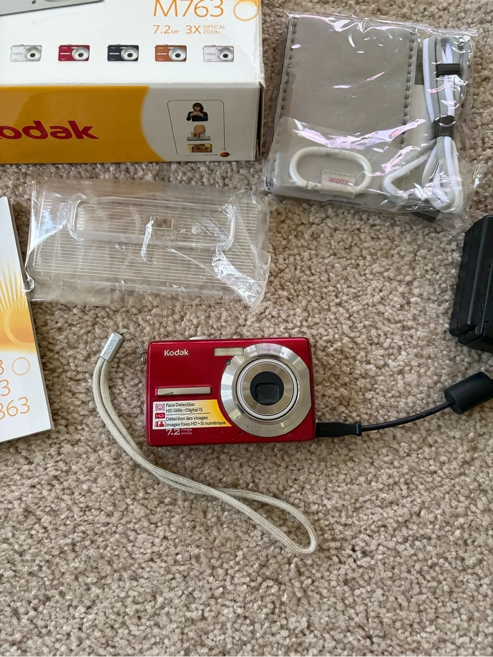 Kodak easy share M763 digital camera